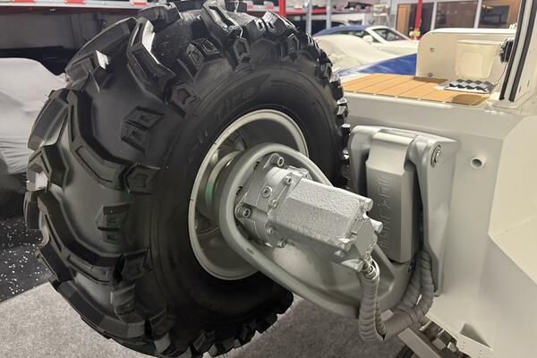 7 5M Hydrasol RIB 24ft Sealegs Yacht For Sale