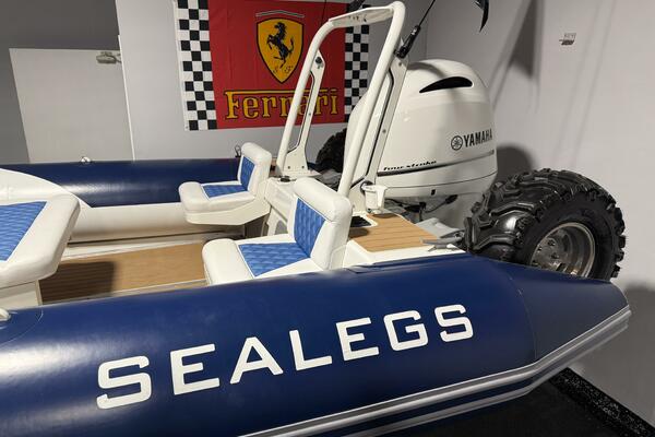 7 5M Hydrasol RIB 24ft Sealegs Yacht For Sale