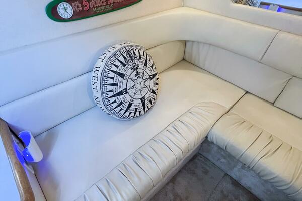 KNOT AT WORK 34ft Sea Ray Yacht For Sale