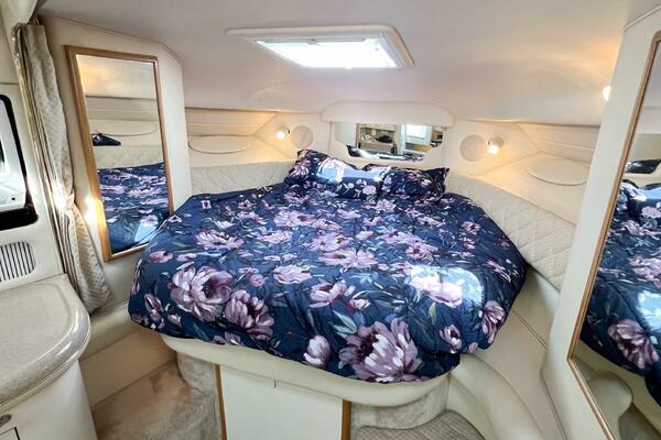 KNOT AT WORK 34ft Sea Ray Yacht For Sale