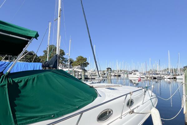 KNOT AT WORK 34ft Sea Ray Yacht For Sale