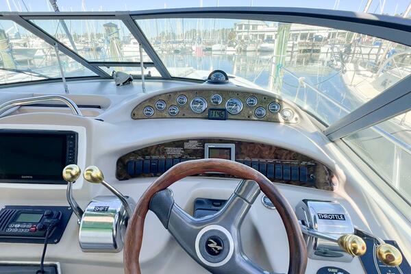 KNOT AT WORK 34ft Sea Ray Yacht For Sale