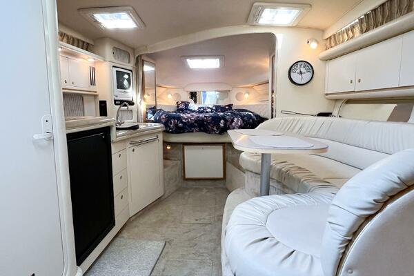 KNOT AT WORK 34ft Sea Ray Yacht For Sale