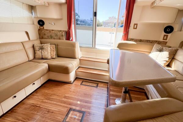 LOVIN  LIFE 35ft Carver Yacht For Sale