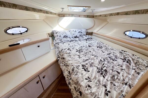 LOVIN  LIFE 35ft Carver Yacht For Sale