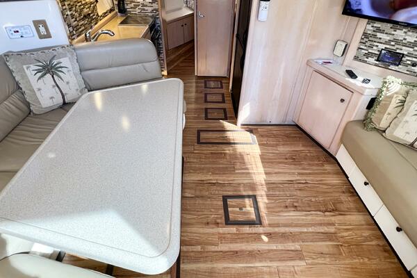 LOVIN  LIFE 35ft Carver Yacht For Sale