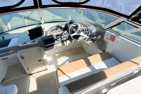 LOVIN  LIFE 35ft Carver Yacht For Sale