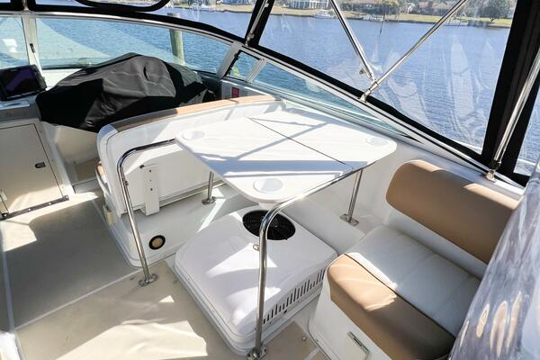 LOVIN  LIFE 35ft Carver Yacht For Sale