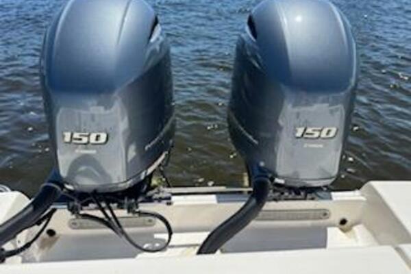 24ft Robalo Yacht For Sale