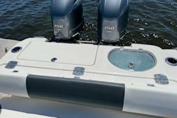 24ft Robalo Yacht For Sale