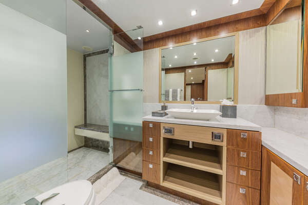 Hargrave Raised Pilothouse Yacht For Sale