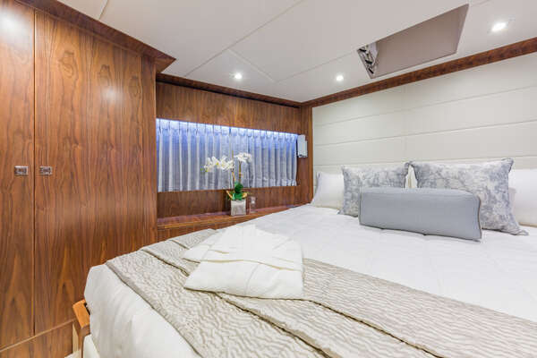 Hargrave Raised Pilothouse Yacht For Sale