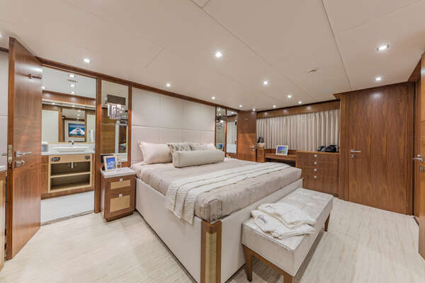 Hargrave Raised Pilothouse Yacht For Sale