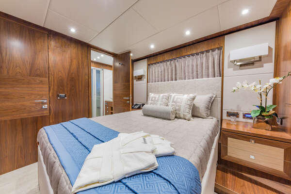 Hargrave Raised Pilothouse Yacht For Sale