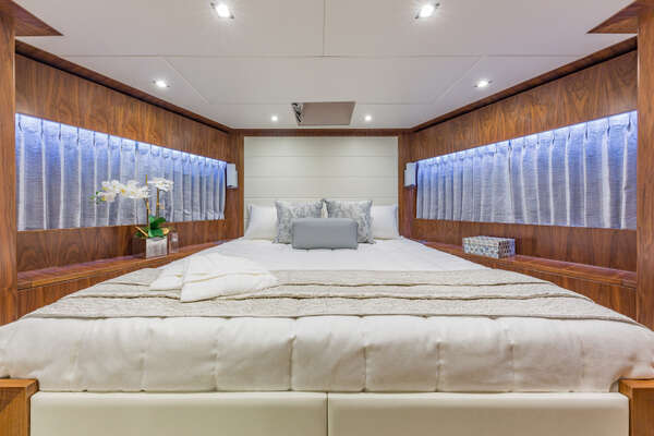 Hargrave Raised Pilothouse Yacht For Sale