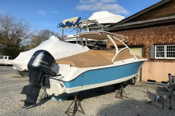 24ft Edgewater Yacht For Sale