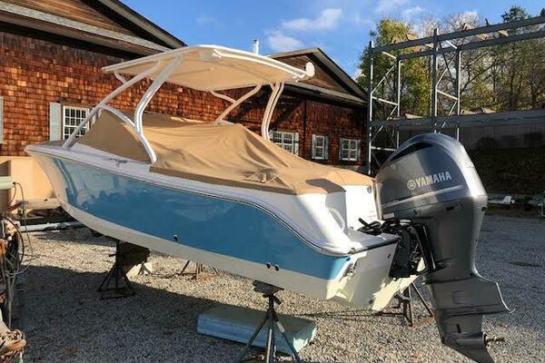 24ft Edgewater Yacht For Sale