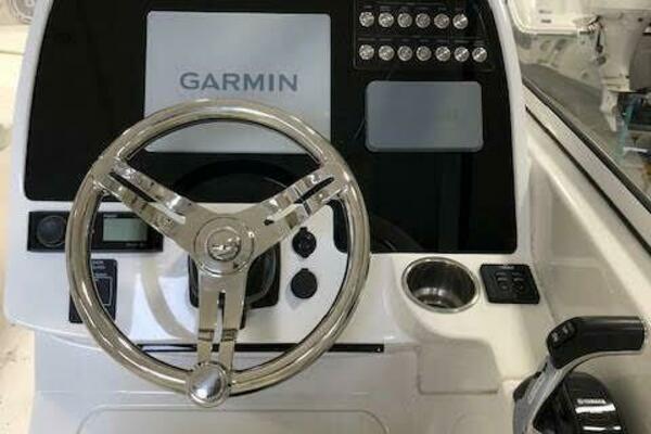 24ft Edgewater Yacht For Sale