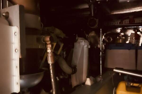 1997 CARVER YACHTS 50