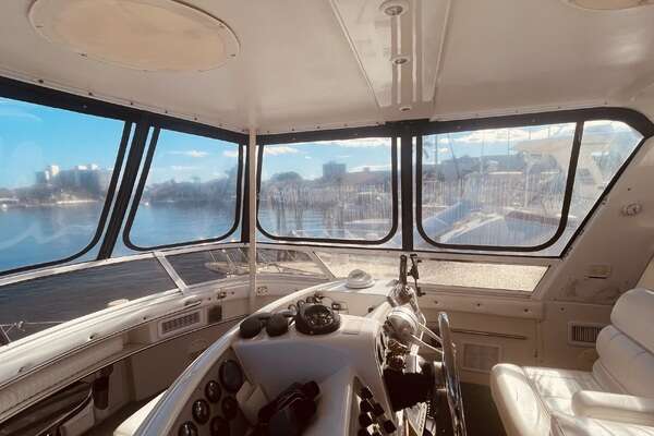 1997 CARVER YACHTS 50