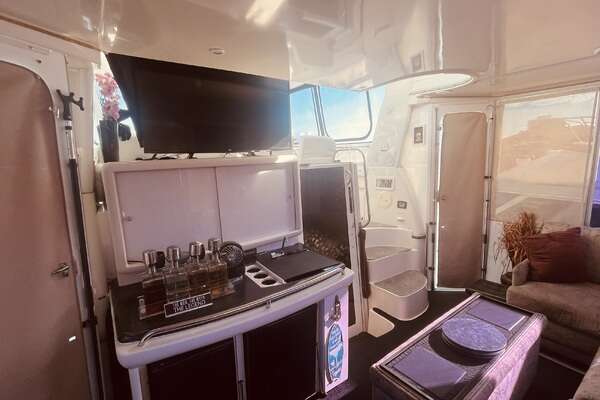 1997 CARVER YACHTS 50