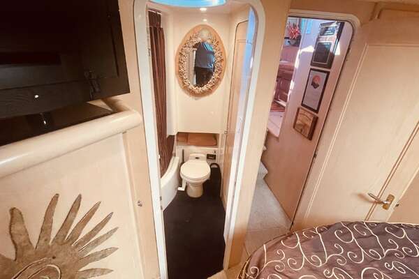 1997 CARVER YACHTS 50