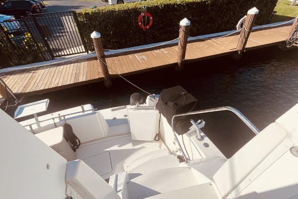 50ft CARVER YACHTS Yacht For Sale