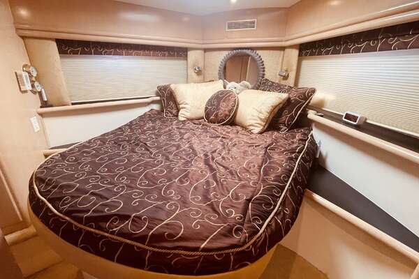 1997 CARVER YACHTS 50