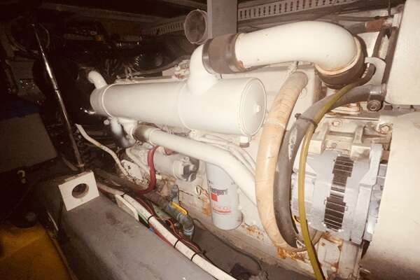 1997 CARVER YACHTS 50