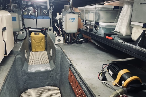 1997 CARVER YACHTS 50