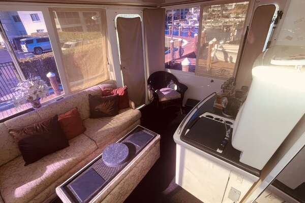 1997 CARVER YACHTS 50