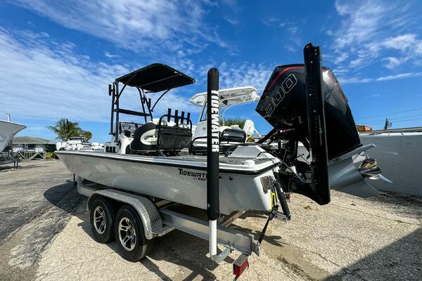 23ft Tidewater Yacht For Sale