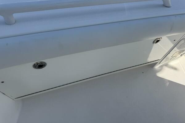 27ft Everglades Yacht For Sale