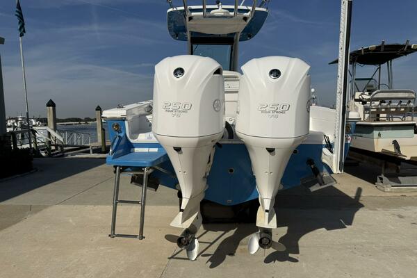 27ft Everglades Yacht For Sale