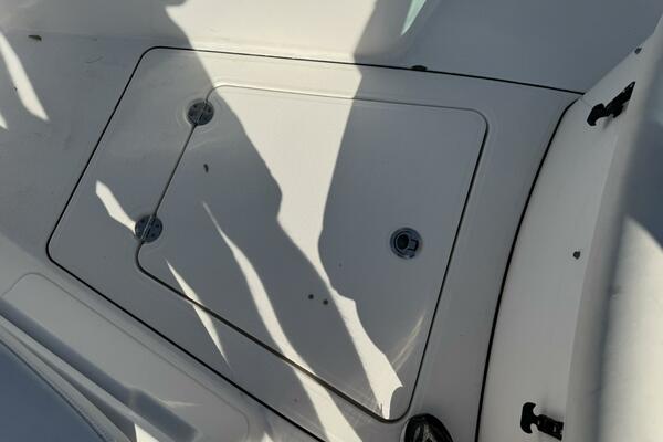 27ft Everglades Yacht For Sale