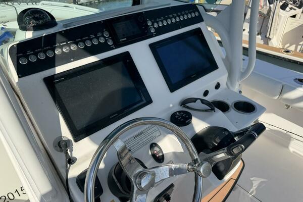 27ft Everglades Yacht For Sale