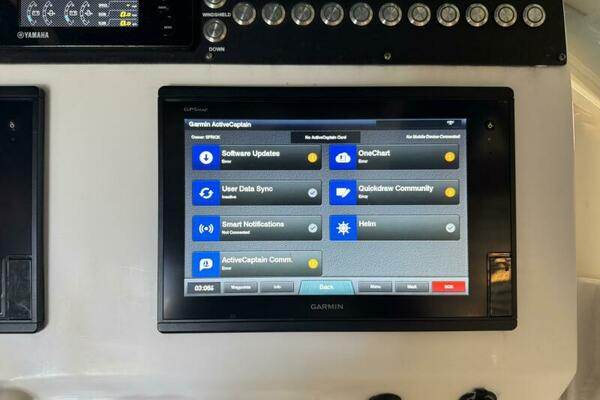 27ft Everglades Yacht For Sale