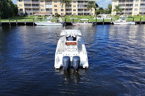 28ft Pursuit Yacht For Sale