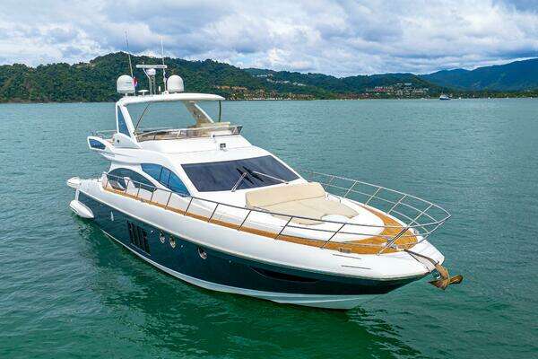 Azimut 64 Fly Yacht For Sale