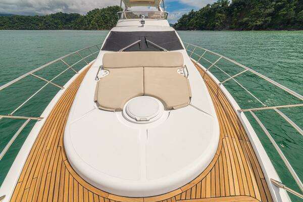 Azimut 64 Fly Yacht For Sale
