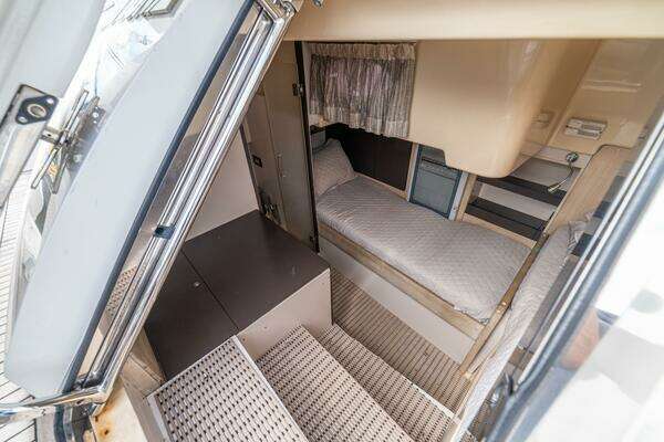 Azimut 64 Fly Yacht For Sale