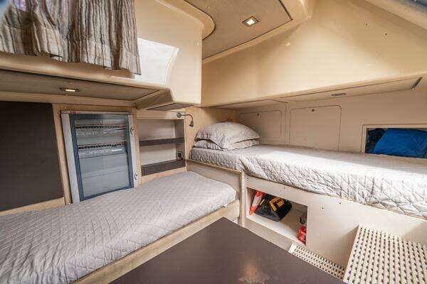 Azimut 64 Fly Yacht For Sale