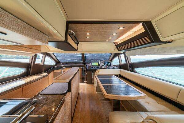 Azimut 64 Fly Yacht For Sale