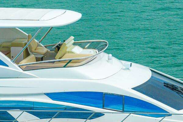 Azimut 64 Fly Yacht For Sale