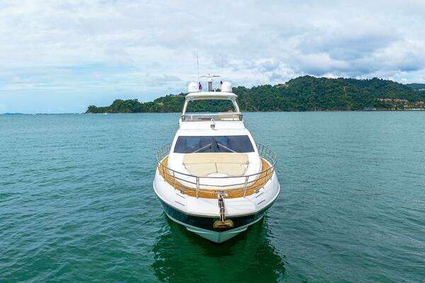 Azimut 64 Fly Yacht For Sale