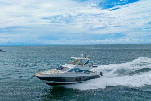 Azimut 64 Fly Yacht For Sale