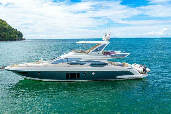 Azimut 64 Fly Yacht For Sale