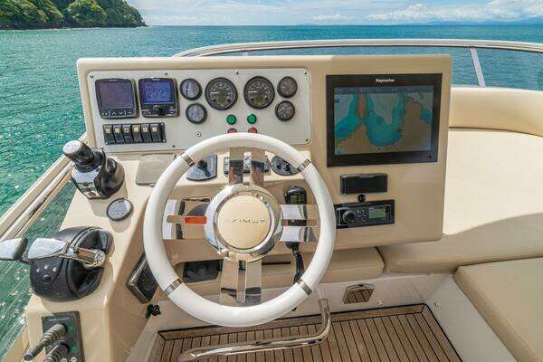 Azimut 64 Fly Yacht For Sale