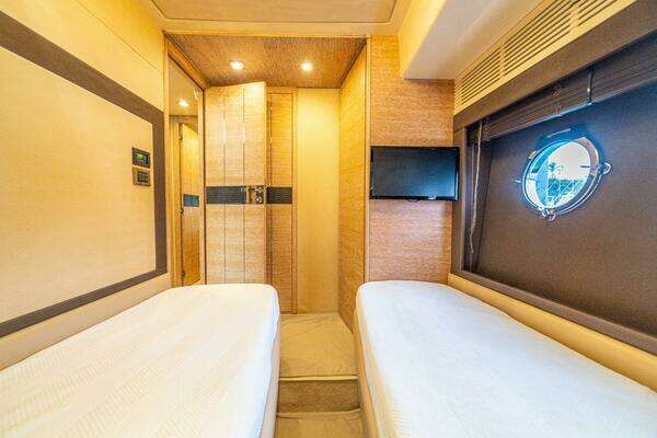 Azimut 64 Fly Yacht For Sale