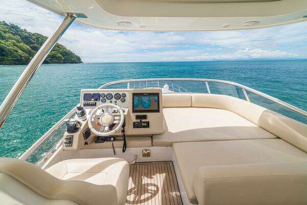 Azimut 64 Fly Yacht For Sale